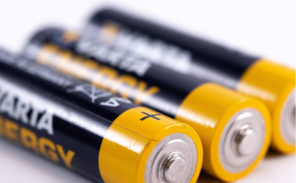 Bateria uzată – resursă pentru alte industrii sau problemă pentru mediu